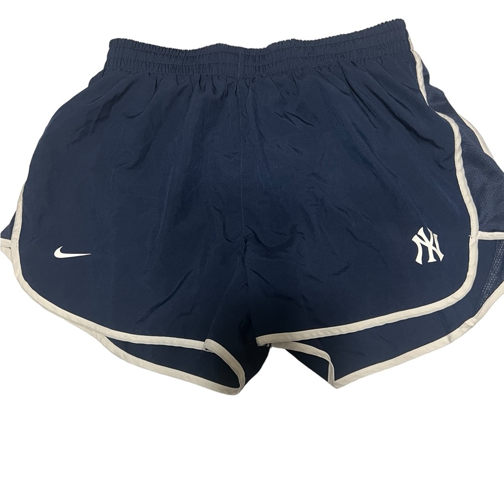 Nike New York Yankees shorts
